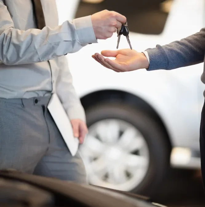 Kan man sælge en bil uden plader?